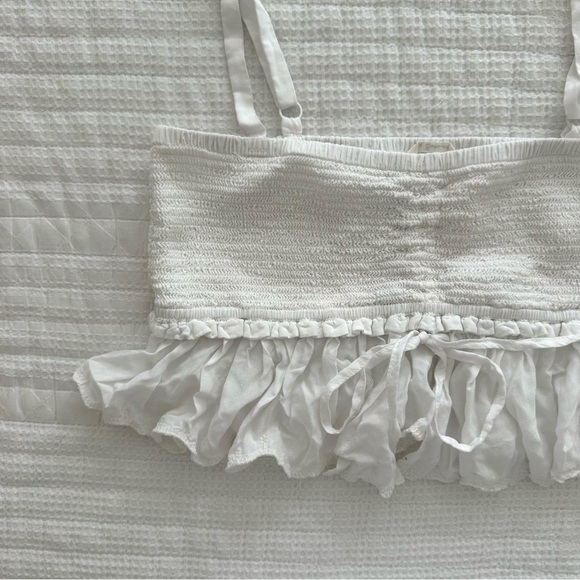 aritzia white ruffle tank top - Picture 2 of 4